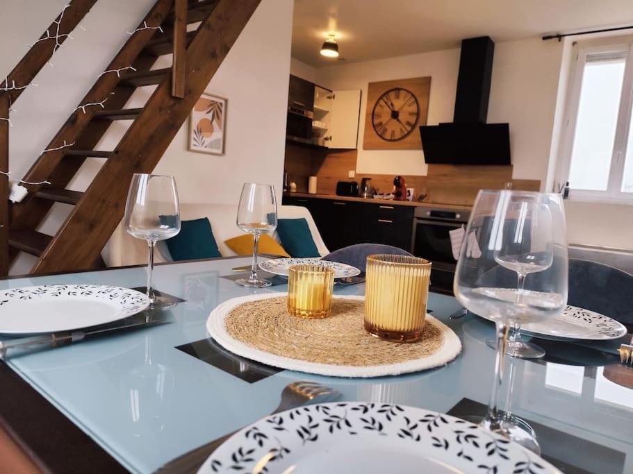 Апартаменты Duplex - Proche Gare & Centre Компьень Экстерьер фото